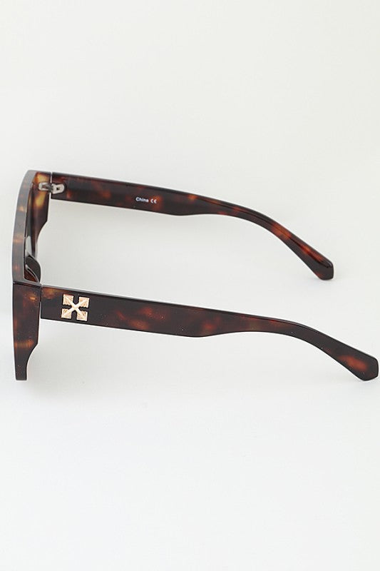 Vibrant Urgency Heart Flat Top Sunnies